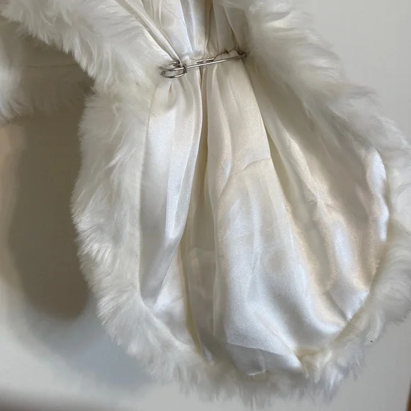 Faux Fur Shawl Wrap Fall/Winter Bridal Shrug - Picture 9 of 9
